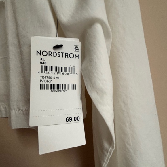 TREASURE & BOND Cutwork Yoke Crop
Cotton Blouse Ivory XL NWT Nordstrom SOLD OUT - Picture 7 of 16